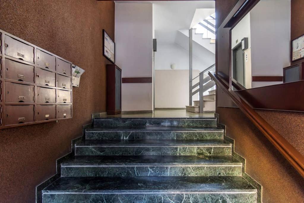 דירות אתונה Brand New Decorated Flat For 4 Ppl In Pagrati מראה חיצוני תמונה