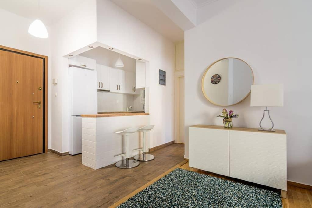 דירות אתונה Brand New Decorated Flat For 4 Ppl In Pagrati מראה חיצוני תמונה